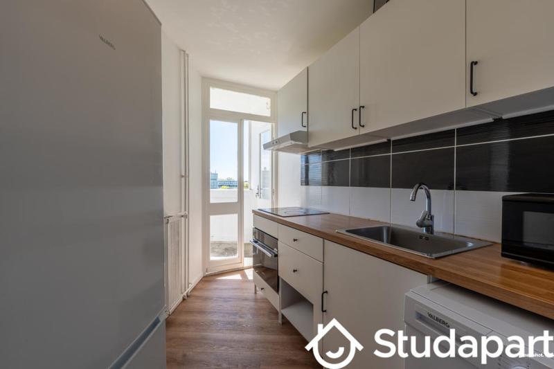 Chambre - 11 m² - 1 pièce