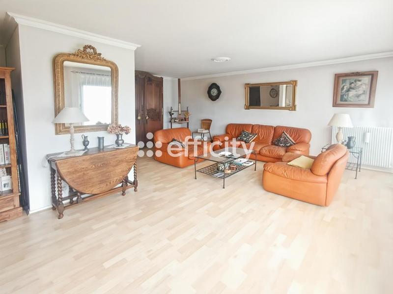 Appartement - 105 m² - 4 pièces