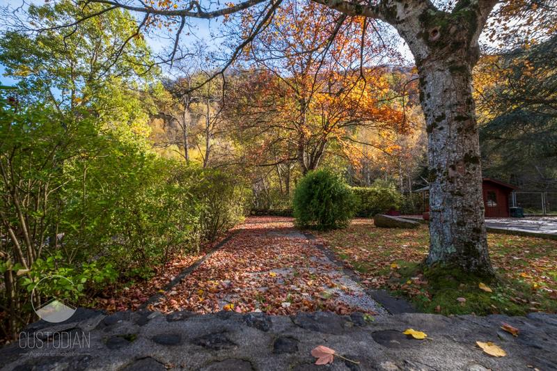 Maison - 650 m² - 15 pièces