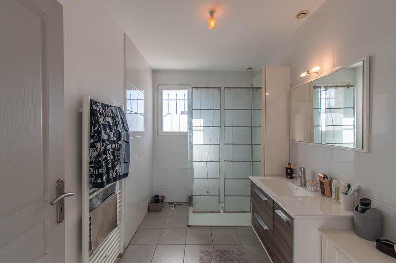 Maison - 92 m² - 5 pièces