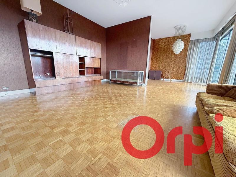 Appartement - 90 m² - 4 pièces