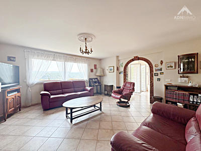 Maison - 174 m² - 6 pièces