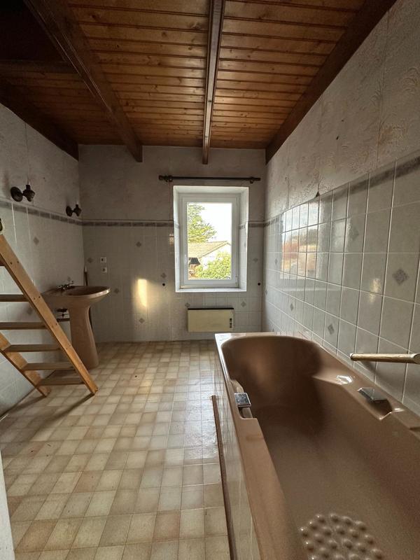 Maison - 85 m² - 3 pièces