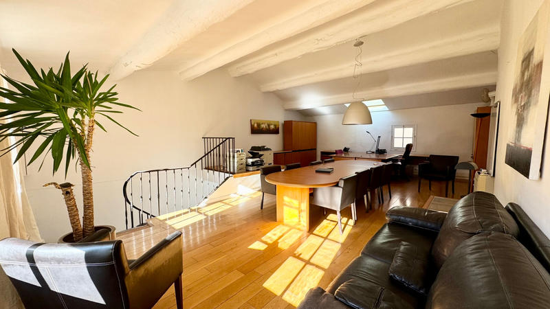 Bureau - 93 m² - 1 pièce