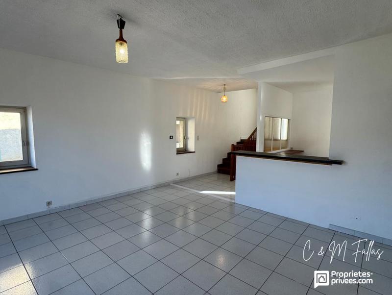 Maison de village - 100 m² - 6 pièces