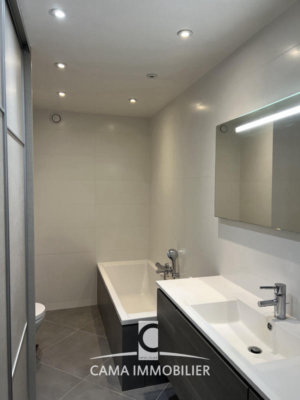 Appartement - 108 m² - 5 pièces