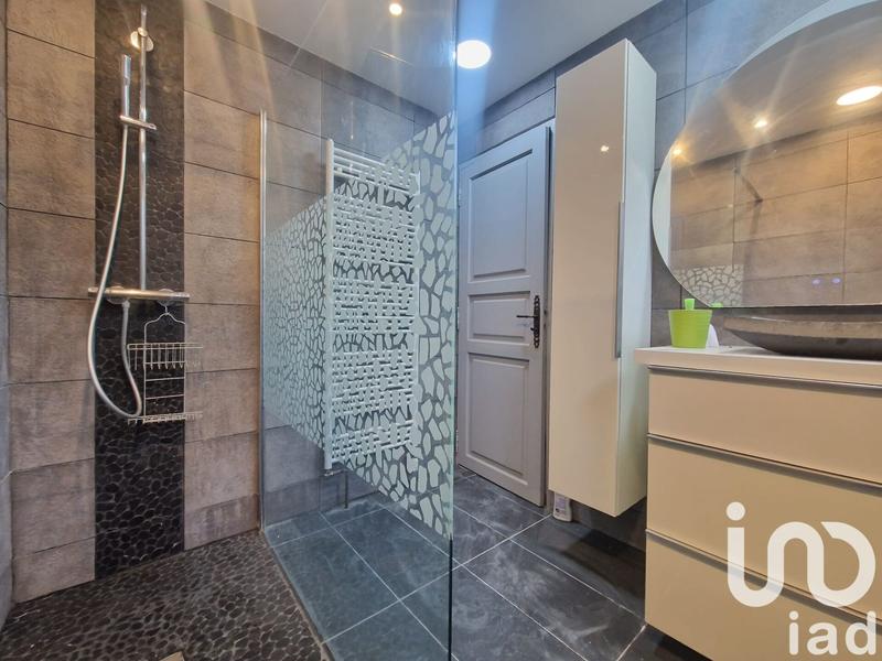 Maison - 206 m² - 8 pièces