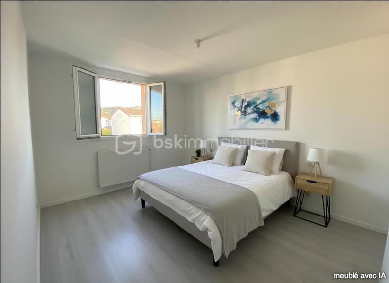 Maison - 97 m² - 5 pièces