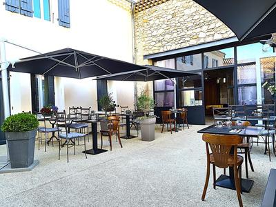 Maison - 625 m² - 11 pièces