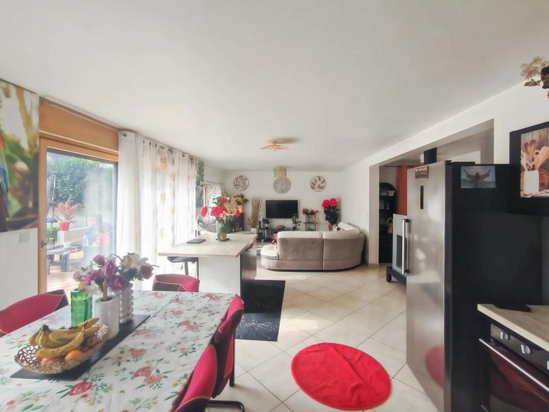 Maison - 140 m² - 5 pièces