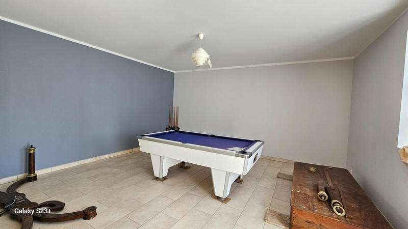 Maison - 400 m² - 11 pièces