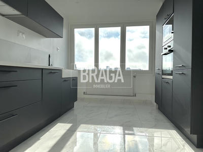 Appartement - 107 m² - 5 pièces