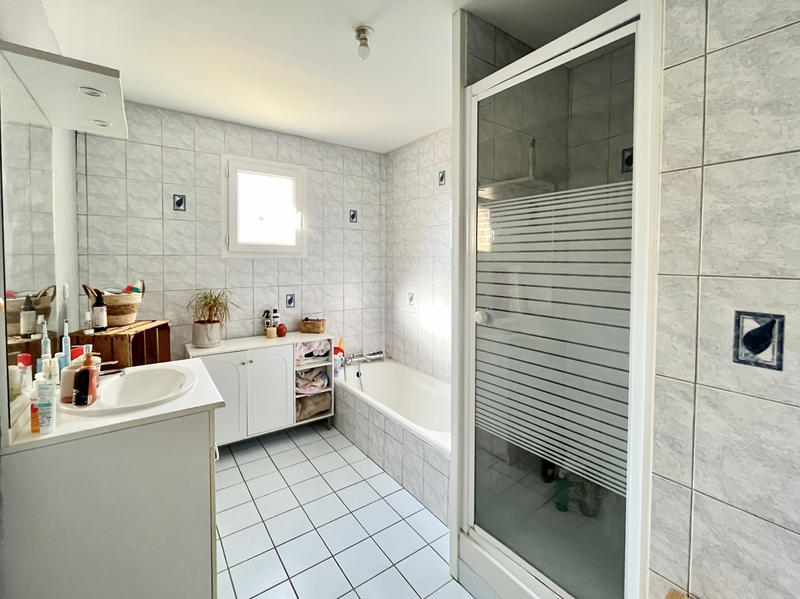 Maison - 102 m² - 5 pièces