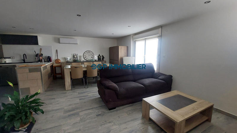 Maison - 203 m² - 8 pièces