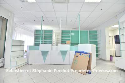 Maison - 213 m² - 8 pièces