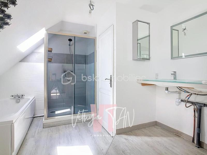 Maison - 120 m² - 6 pièces