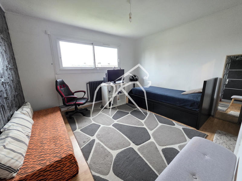 Maison - 96 m² - 4 pièces