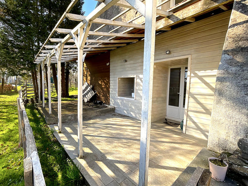 Maison - 164 m² - 8 pièces