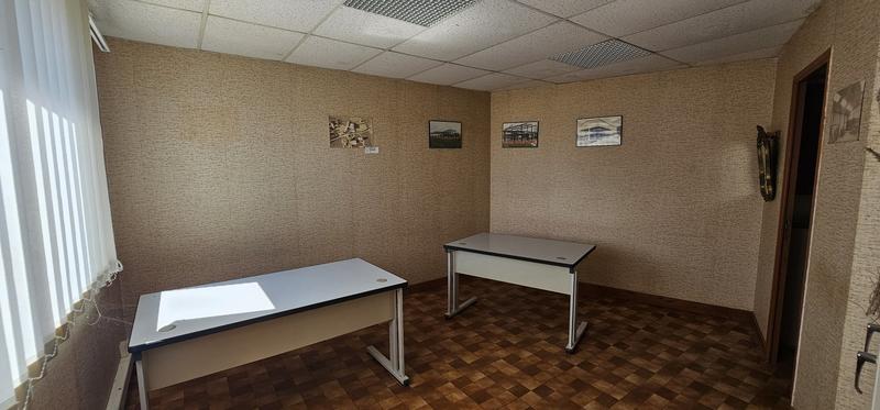 Entrepôt - 2 160 m²