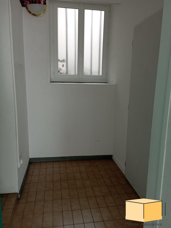 Local commercial - 24 m² - 2 pièces