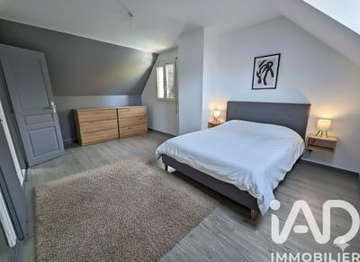 Maison - 147 m² - 6 pièces