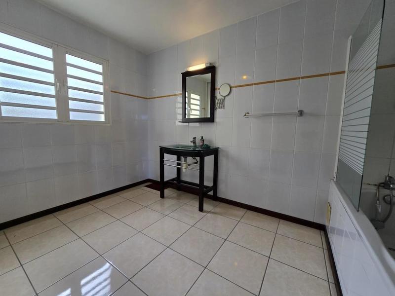 Maison - 206 m² - 4 pièces