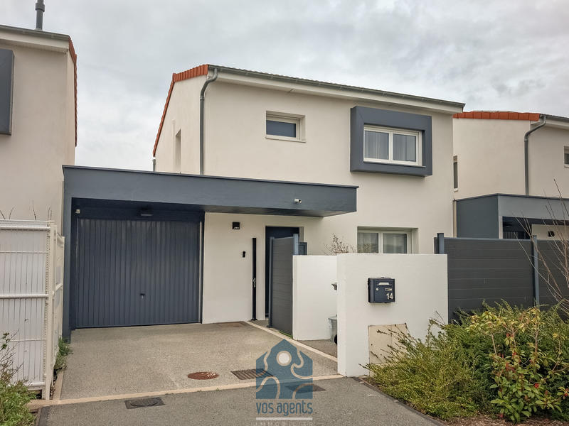 Maison - 80 m² - 4 pièces