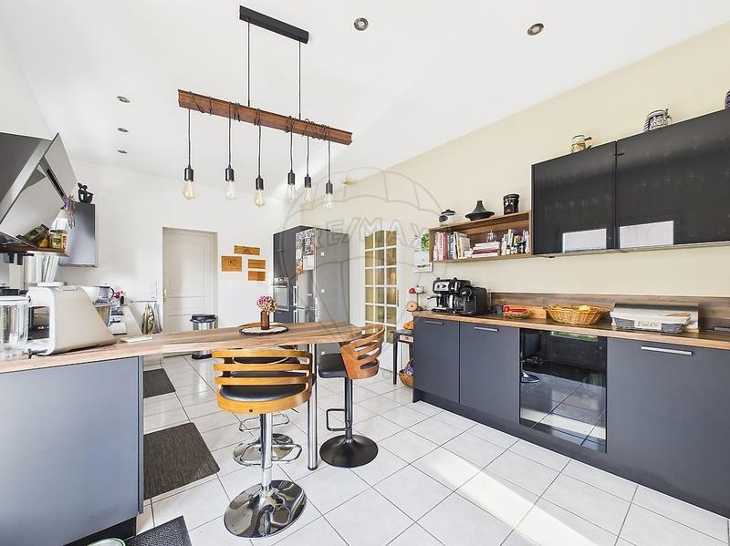 Villa - 185 m² - 5 pièces