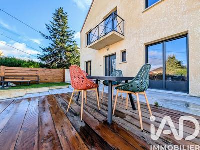 Maison - 185 m² - 7 pièces