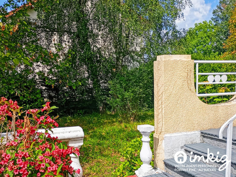 Maison - 200 m² - 9 pièces