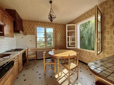 Maison - 182 m² - 6 pièces