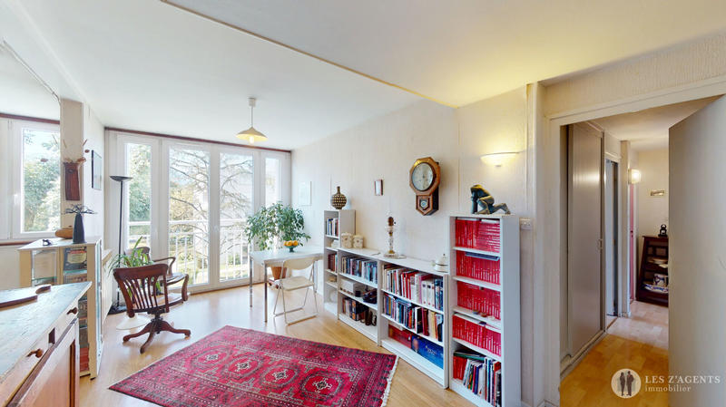 Appartement - 82 m² - 5 pièces