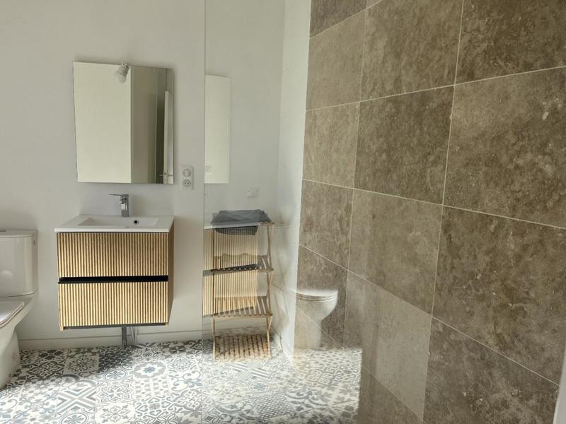 Maison en pierre - 140 m² - 5 pièces