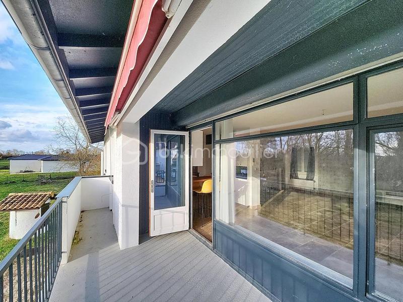 Maison traditionnelle - 110 m² - 5 pièces