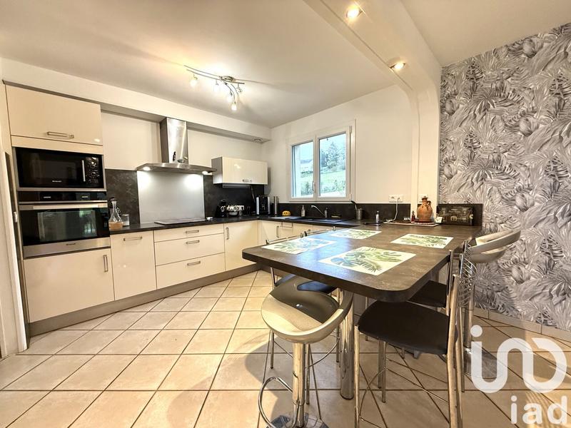 Maison - 140 m² - 5 pièces