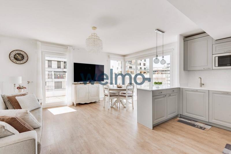 Appartement - 90 m² - 4 pièces