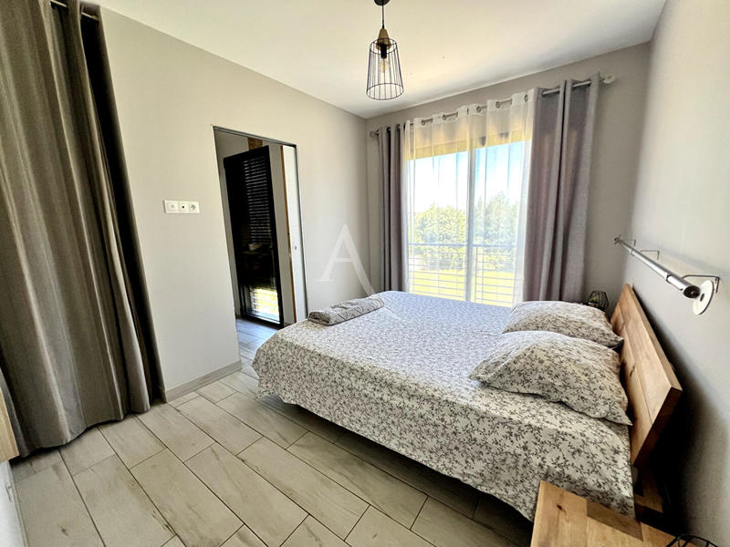 Maison - 277 m² - 6 pièces