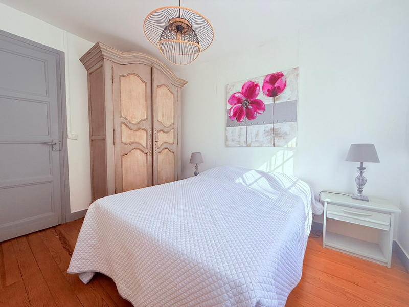 Maison - 348 m² - 13 pièces