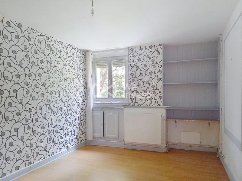 Maison - 96 m² - 6 pièces