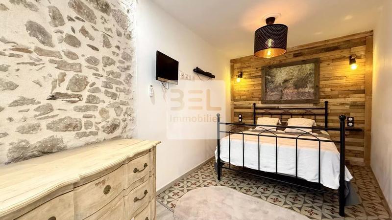 Maison de village - 197 m² - 3 pièces