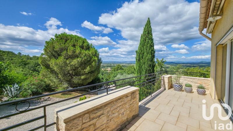 Maison - 160 m² - 8 pièces