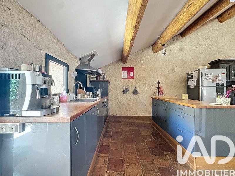 Appartement - 184 m² - 5 pièces