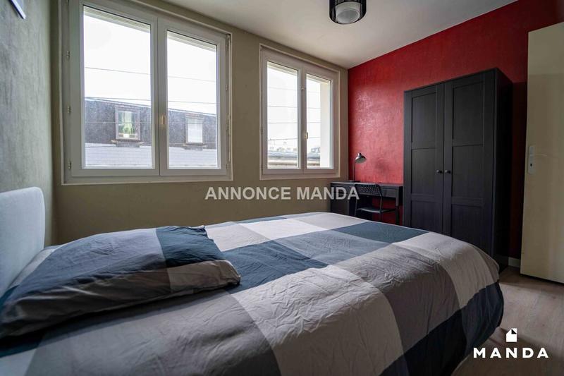 Chambre - 10 m² - 6 pièces