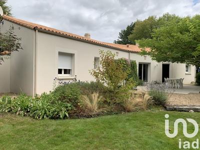 Maison - 137 m² - 6 pièces