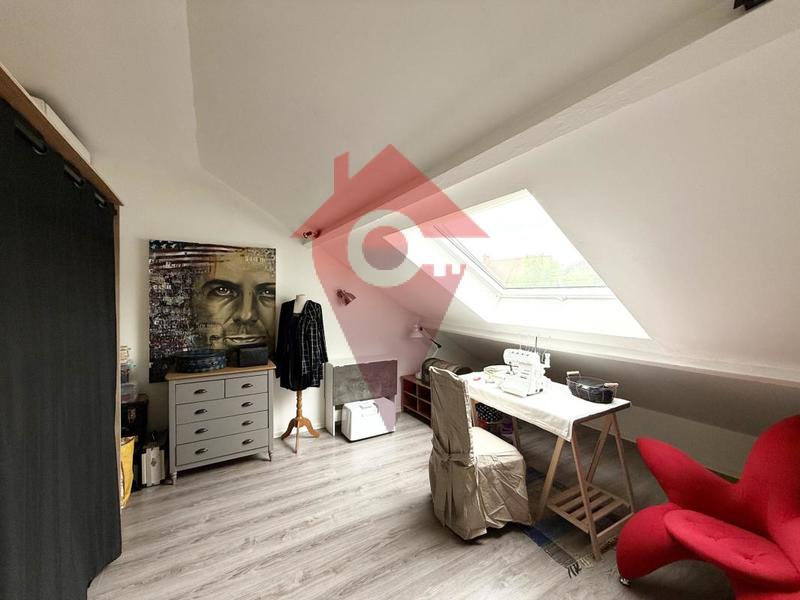 Maison - 163 m² - 10 pièces