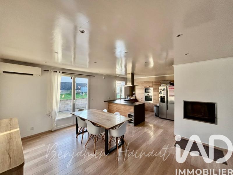 Maison - 85 m² - 4 pièces