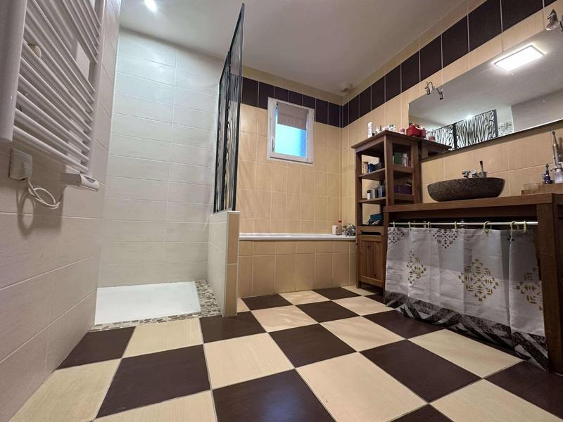 Pavillon - 114 m² - 6 pièces