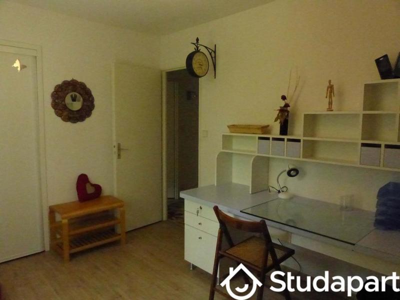 Chambre - 11 m² - 1 pièce