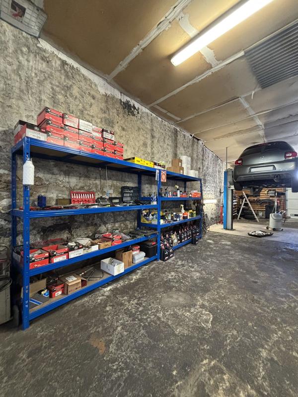 Fonds de commerce - 300 m²