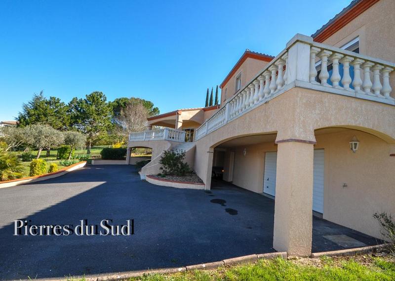 Maison - 350 m² - 6 pièces